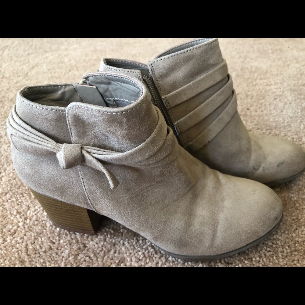 Tan booties - Picture 3 of 5